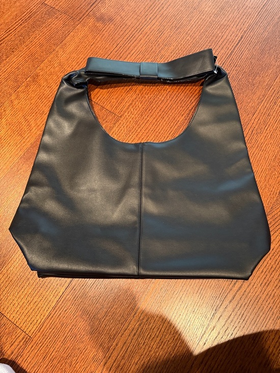 Victorias Secret fake leather hobo bag - Picture 3 of 4